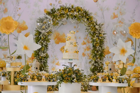 Decoração de festa infantil Abelhinha em Brasília DF — montagem real, foto 9