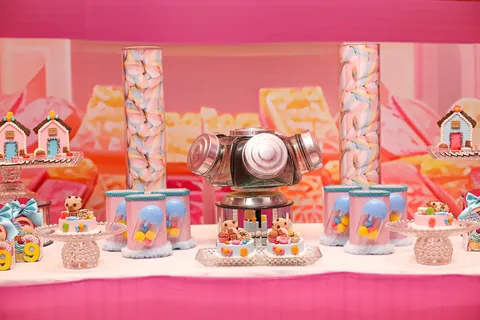 Decoração de festa infantil Candy Store em Brasília DF — montagem real, foto 2
