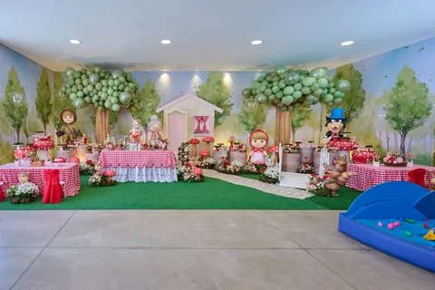 Decoração de festa infantil Chapeuzinho Vermelho em Brasília DF — montagem real, foto 19