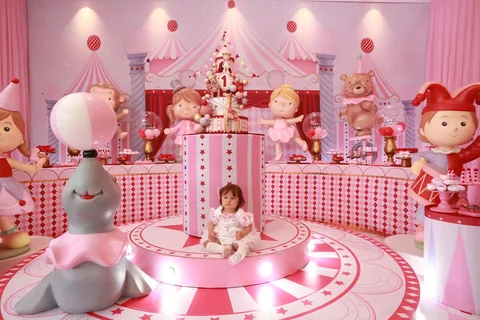 Decoração de festa infantil Circo Rosa e Cereja em Brasília DF — montagem real, foto 7