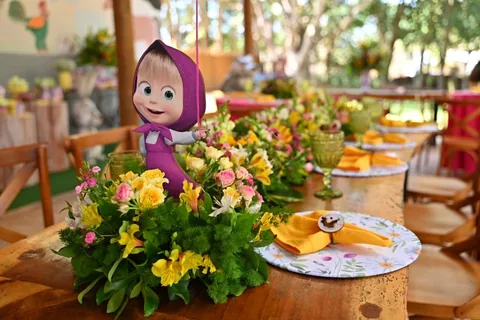 Decoração de festa infantil Masha e o Urso em Brasília DF — montagem real, foto 1