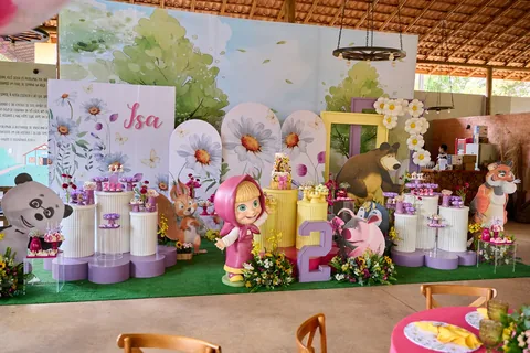 Decoração de festa infantil Masha e o Urso em Brasília DF — montagem real, foto 8