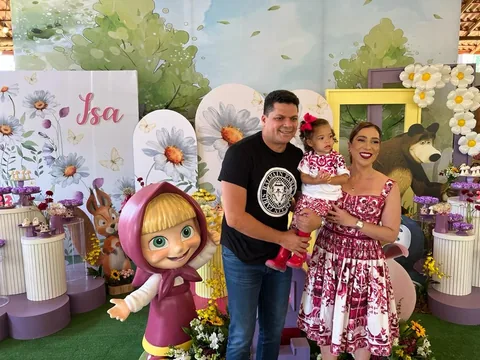 Decoração de festa infantil Masha e o Urso em Brasília DF — montagem real, foto 9