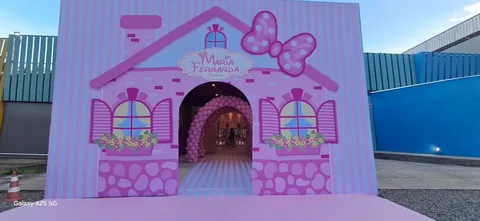 Decoração de festa infantil Minnie Rosa em Brasília DF — montagem real, foto 3