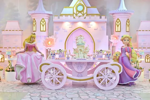 Decoração de festa infantil Princesas em Brasília DF — montagem real, foto 7