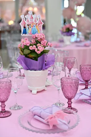 Decoração de festa infantil Princesas em Brasília DF — montagem real, foto 8