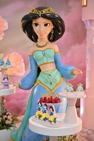 Decoração de festa infantil Princesas em Brasília DF — montagem real, foto 9