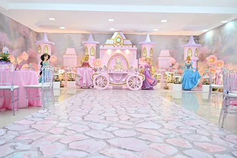 Decoração de festa infantil Princesas em Brasília DF — montagem real, foto 20