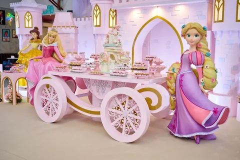 Decoração de festa infantil Princesas em Brasília DF — montagem real, foto 21