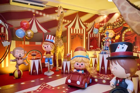 Decoração de festa infantil Circo Vermelho e Dourado em Brasília DF — montagem real, foto 9