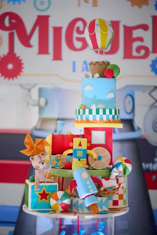 Decoração de festa infantil Fábrica de Brinquedos em Brasília DF — montagem real, foto 4