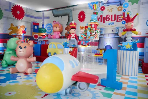Decoração de festa infantil Fábrica de Brinquedos em Brasília DF — montagem real, foto 13